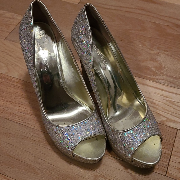 Nine West heels - Picture 1 of 3